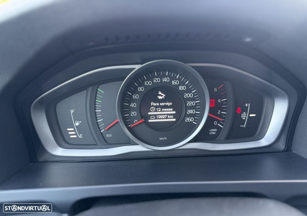 Volvo V60 1.6 D2 Drive Momentum Start/Stop - 26