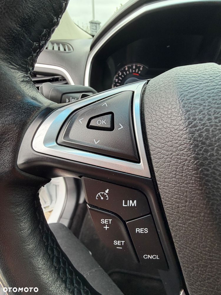 Ford Edge - 14