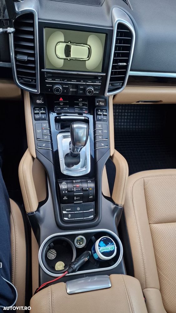 Porsche Cayenne 3.0TD TipTronic - 9