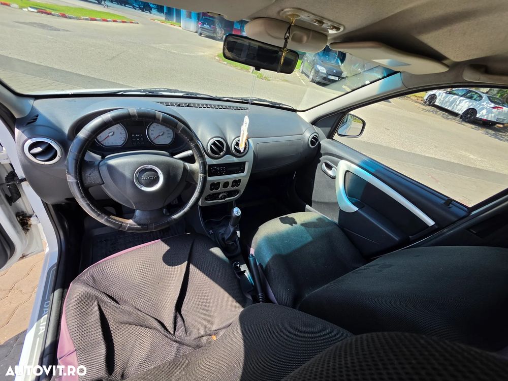 Dacia Logan 1.2 Laureate - 9