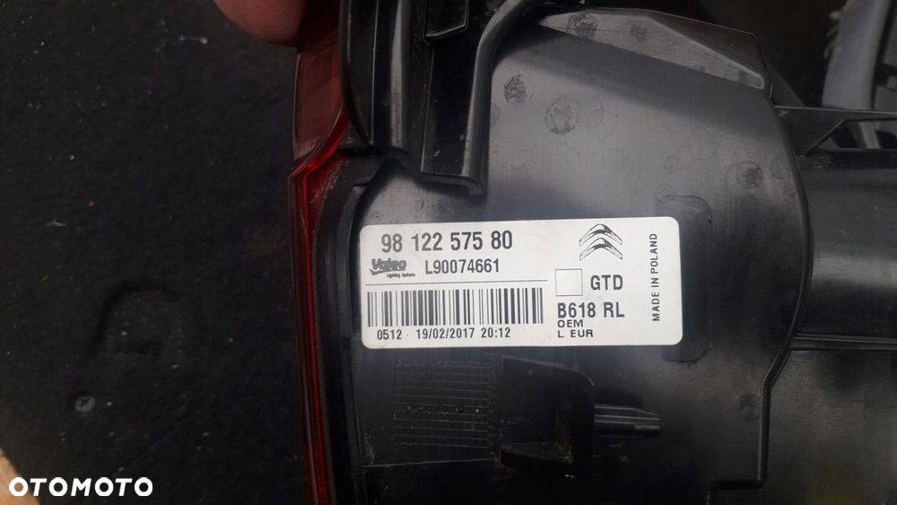 Lampa lewa Citroen C3 16 9812257580 tył tylna - 2