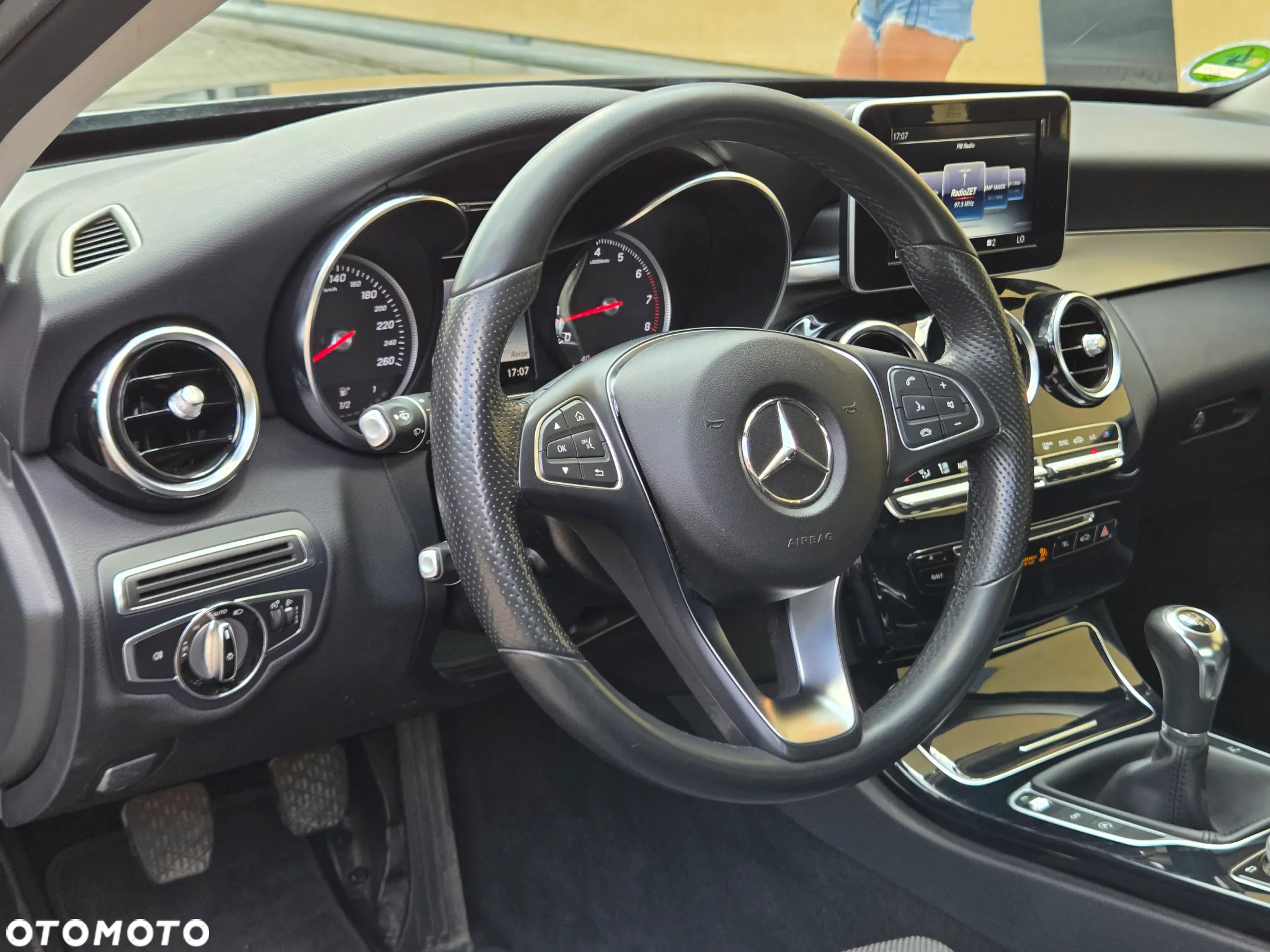 Mercedes-Benz Klasa C 200 - 38