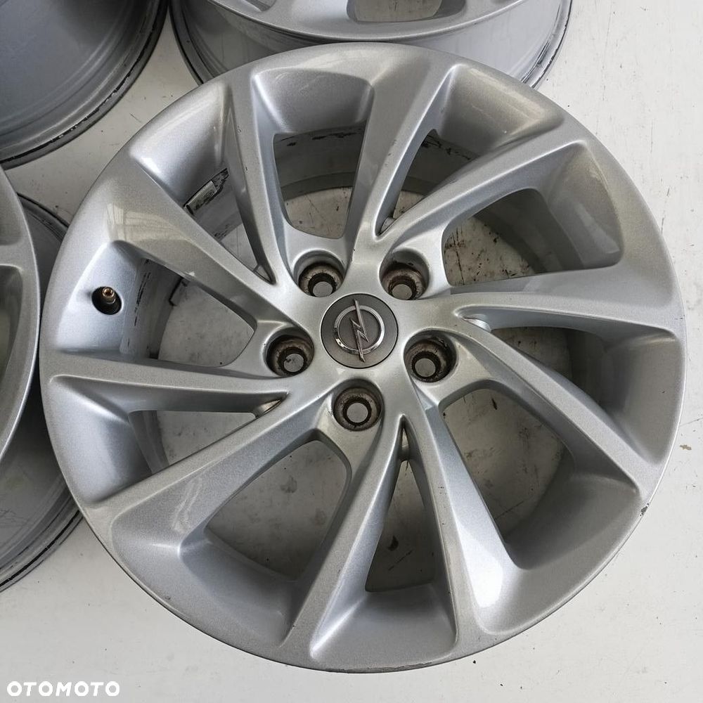 Alufelgi 5x105 16 Opel Mokka Astra J K 4szt (H240) - 4