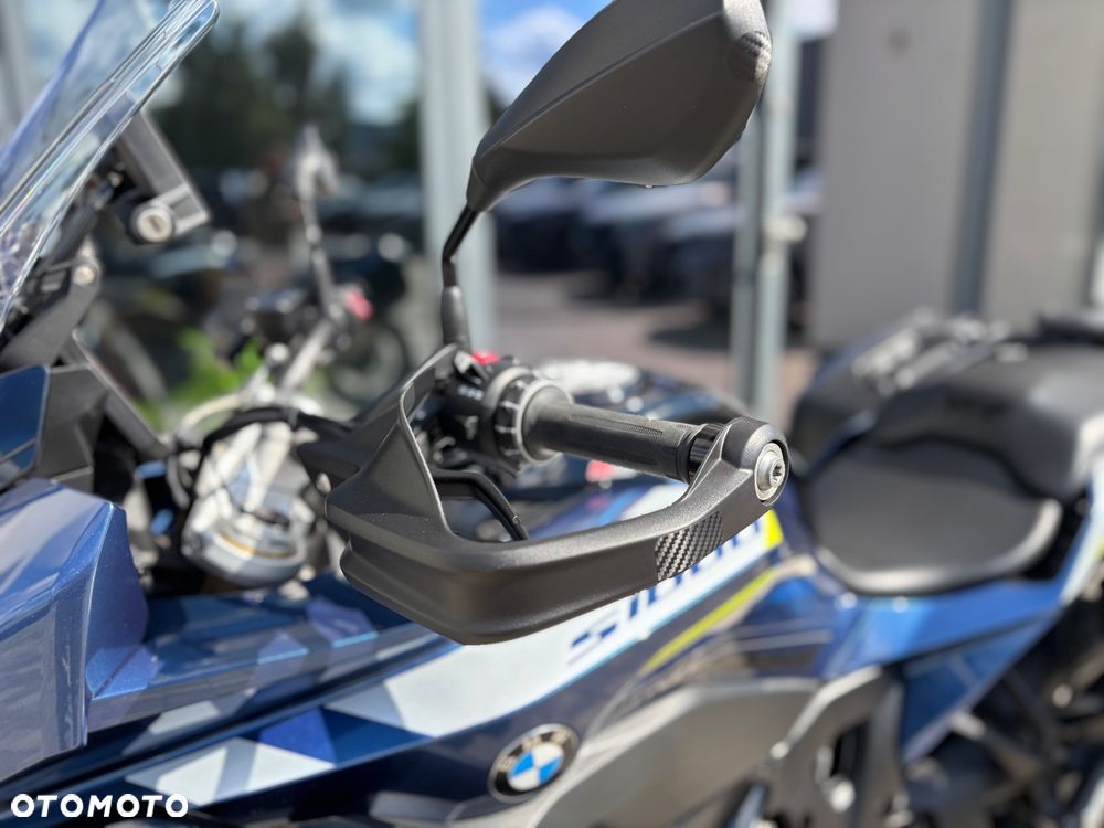 BMW XR - 14