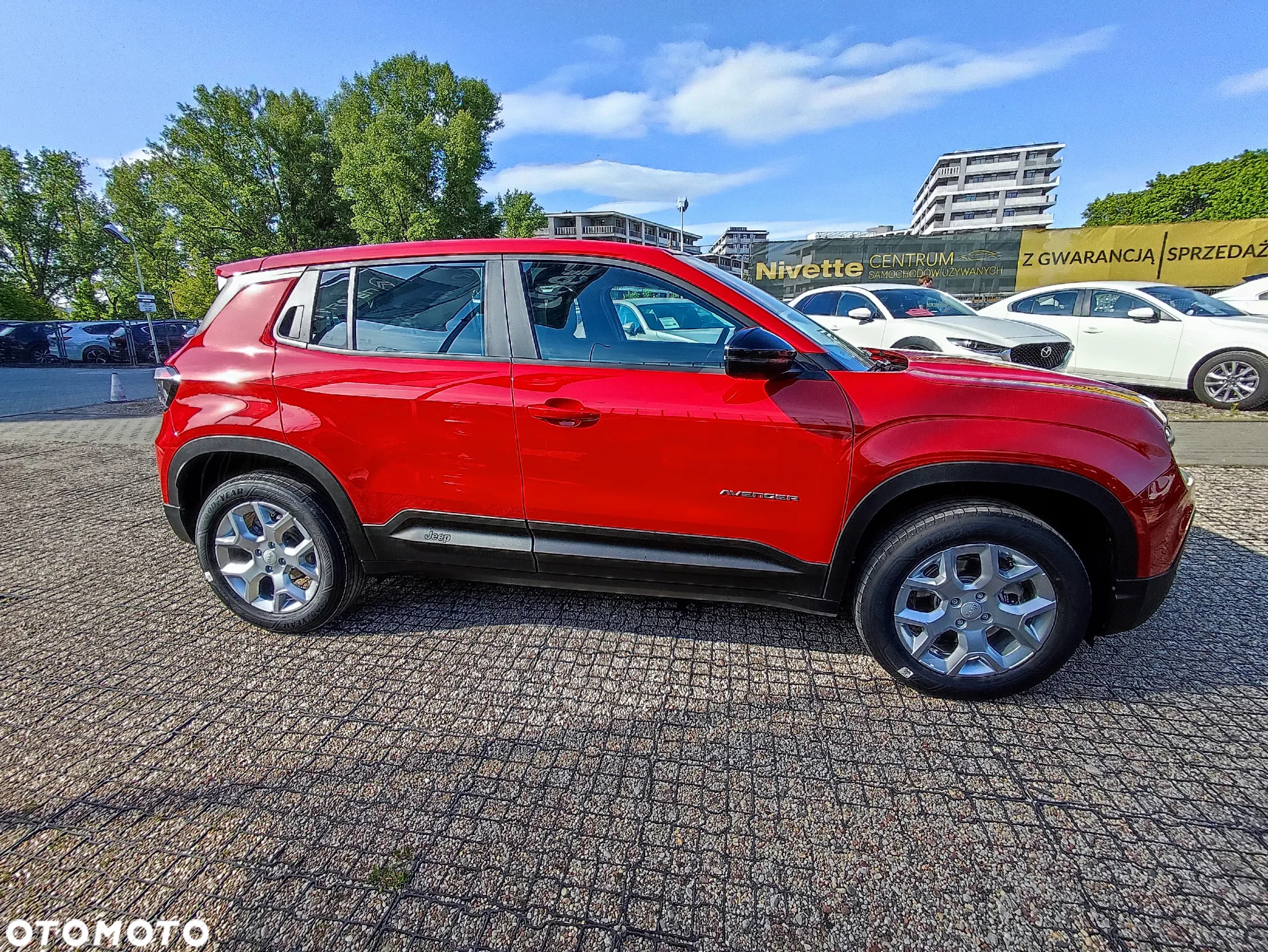 Jeep Avenger 1.2 T3 mHEV Altitude FWD eDCT6 - 8