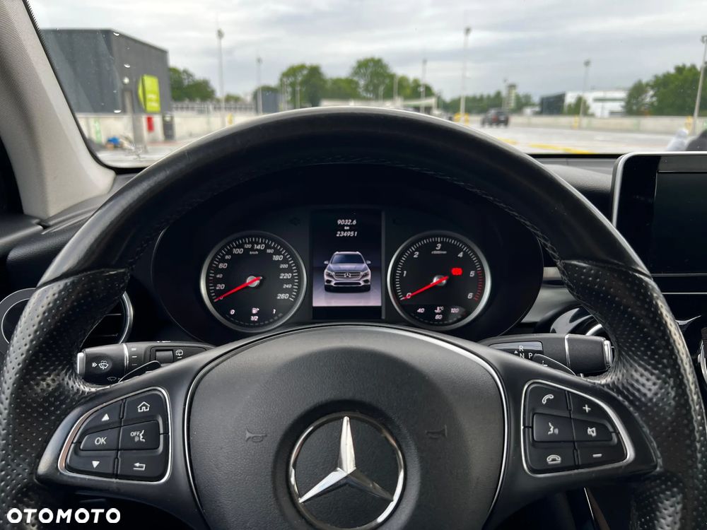 Mercedes-Benz GLC - 2