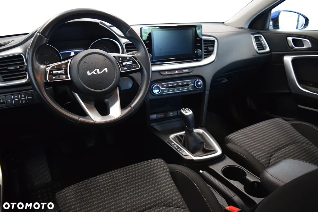 Kia Ceed 1.5 T-GDI M - 14