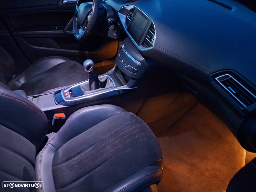 Peugeot 308 1.6 BlueHDi GT Line - 12