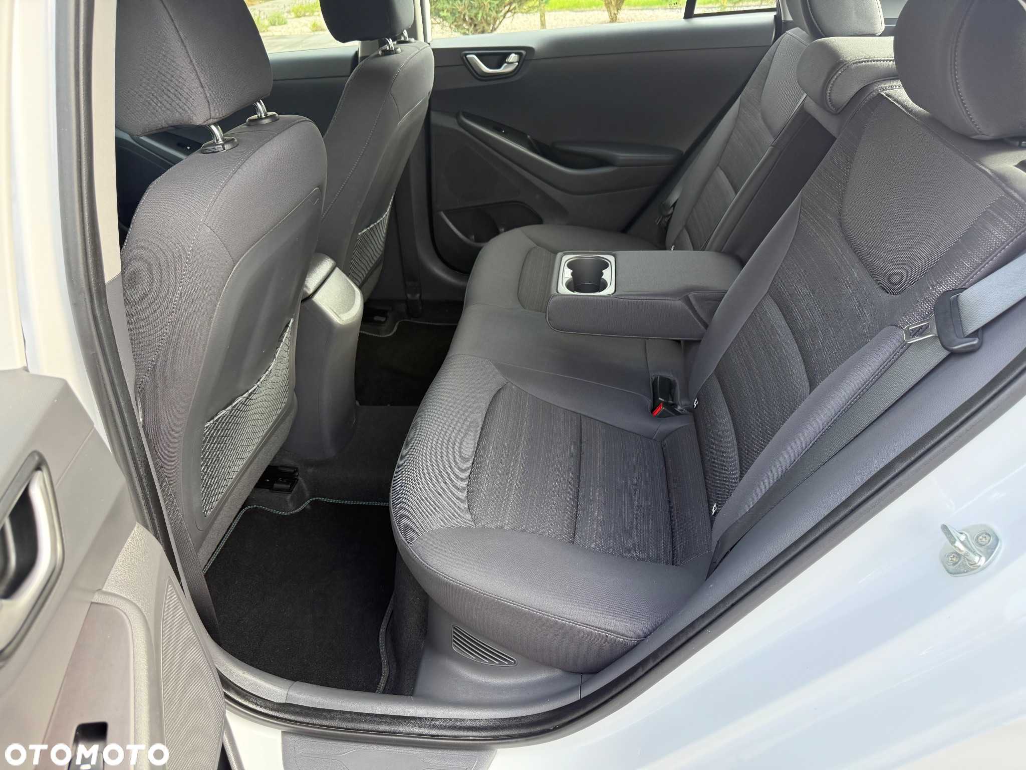 Hyundai IONIQ Hybrid 1.6 GDI Premium - 18