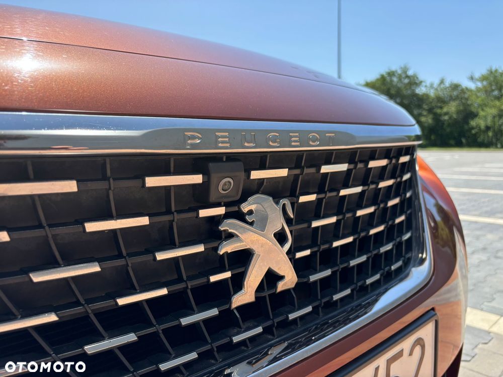 Peugeot 3008 1.5 BlueHDi Road Trip S&S EAT8 - 19