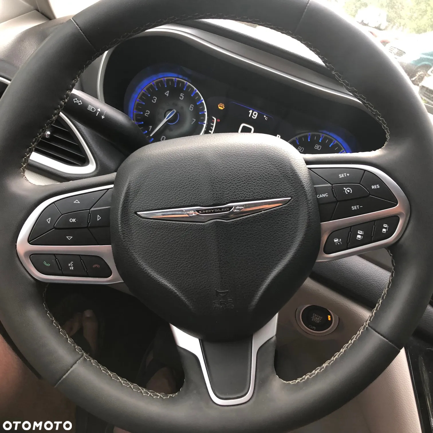 Chrysler Pacifica - 21