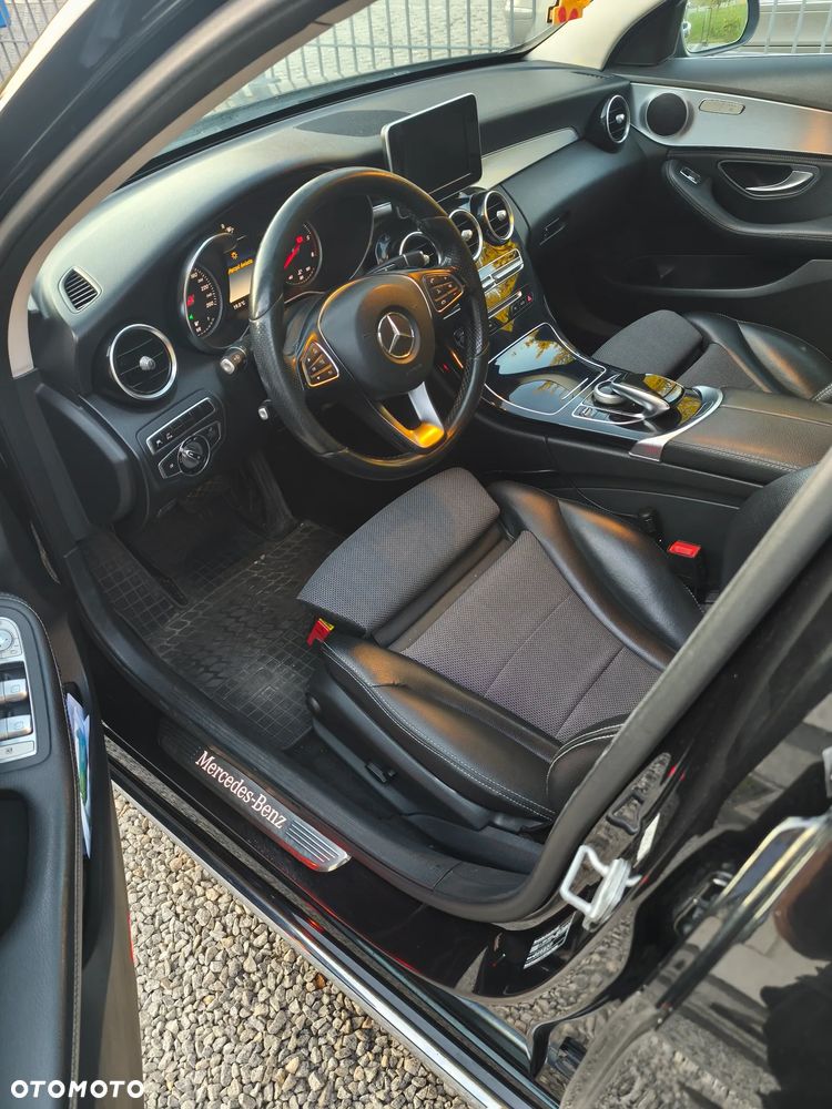 Mercedes-Benz Klasa C 220 (BlueTEC) d 7G-TRONIC Avantgarde - 7