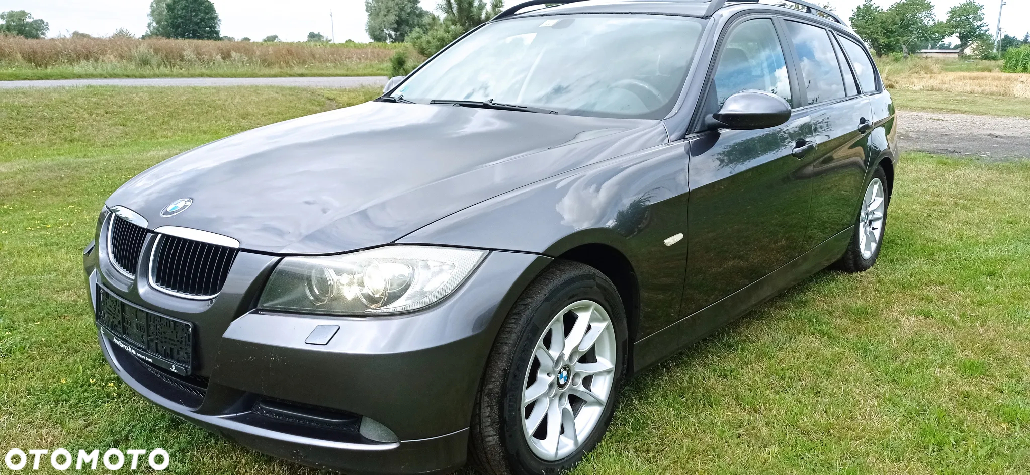 BMW Seria 3 320d DPF Touring - 4