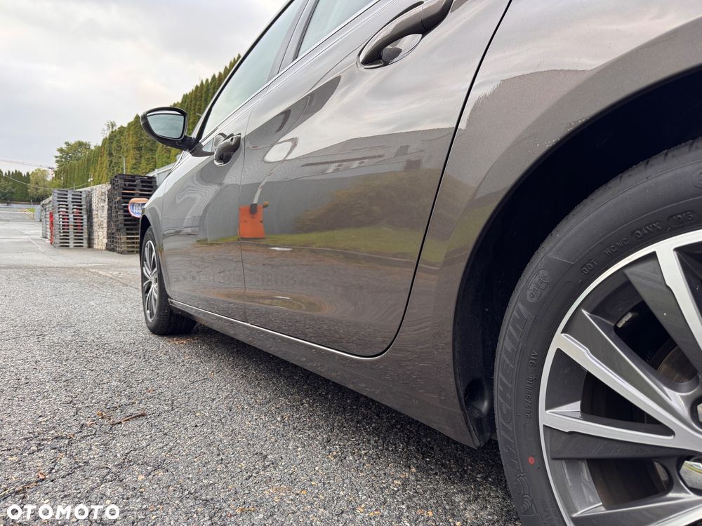 Peugeot 308 1.2 PureTech Allure S&S - 40