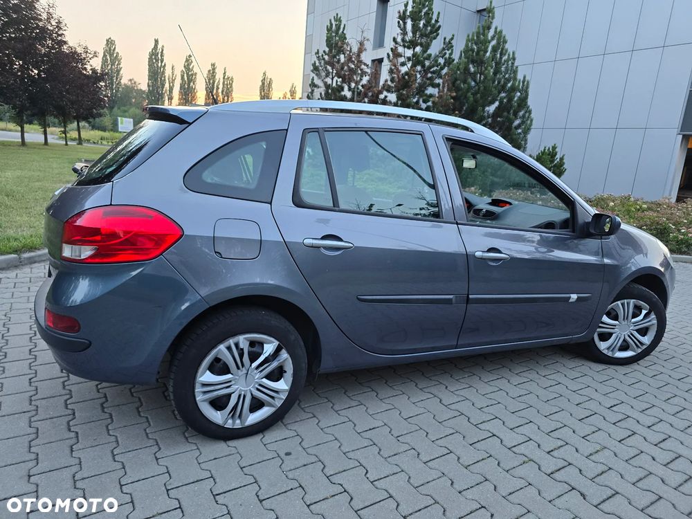 Renault Clio 1.2 16V All Inclusive - 8