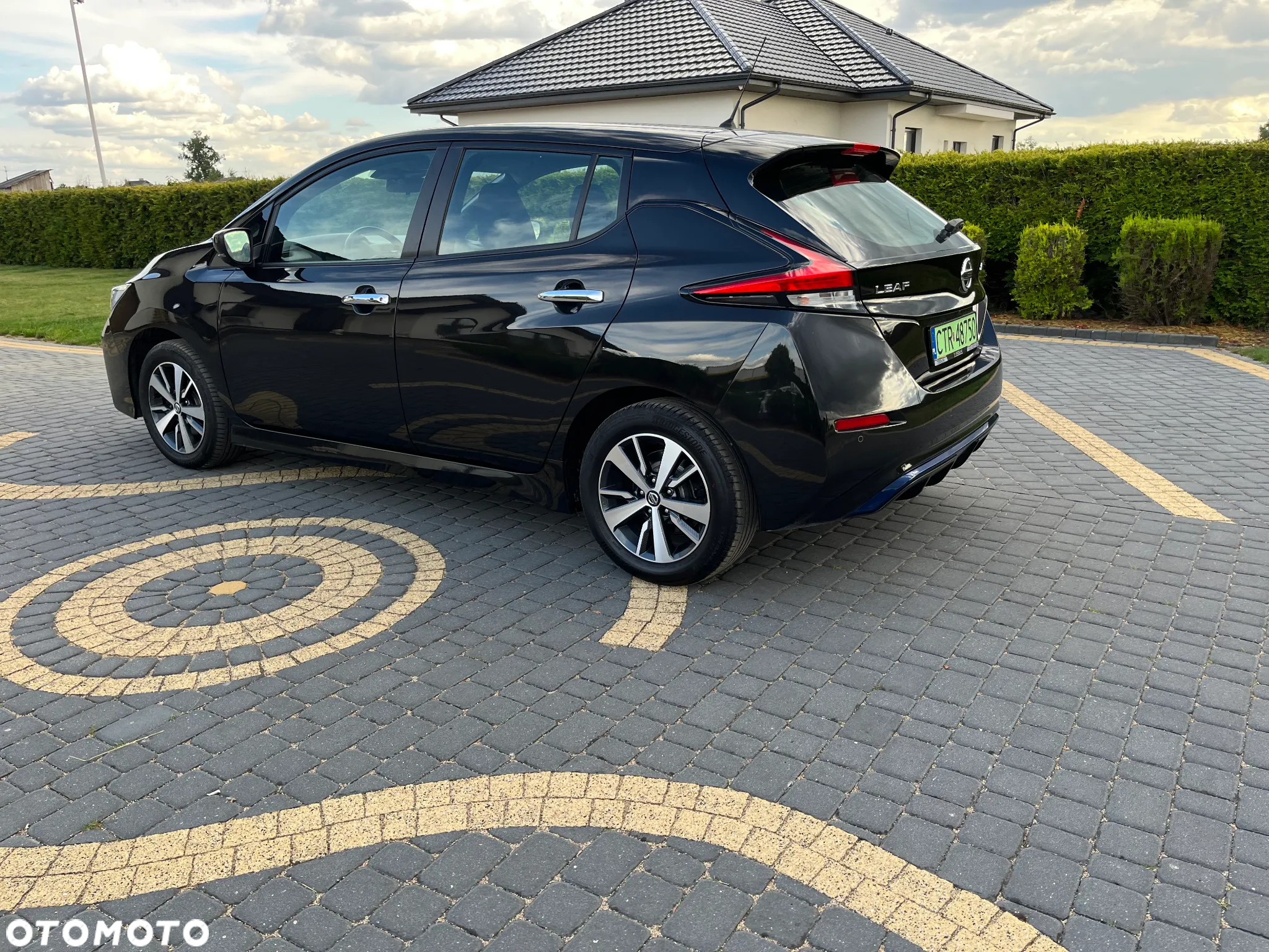 Nissan Leaf - 10