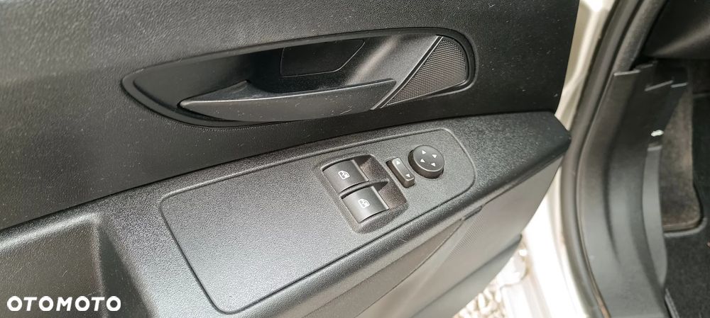 Fiat Grande Punto - 9