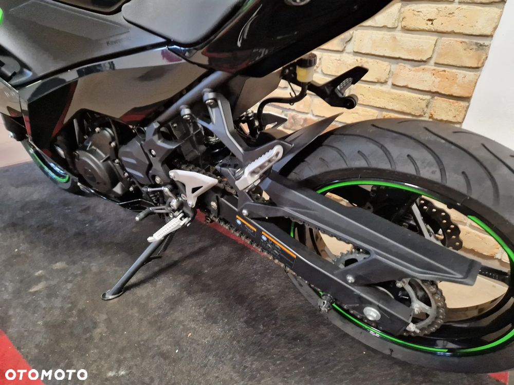 Kawasaki Ninja 400 - 20