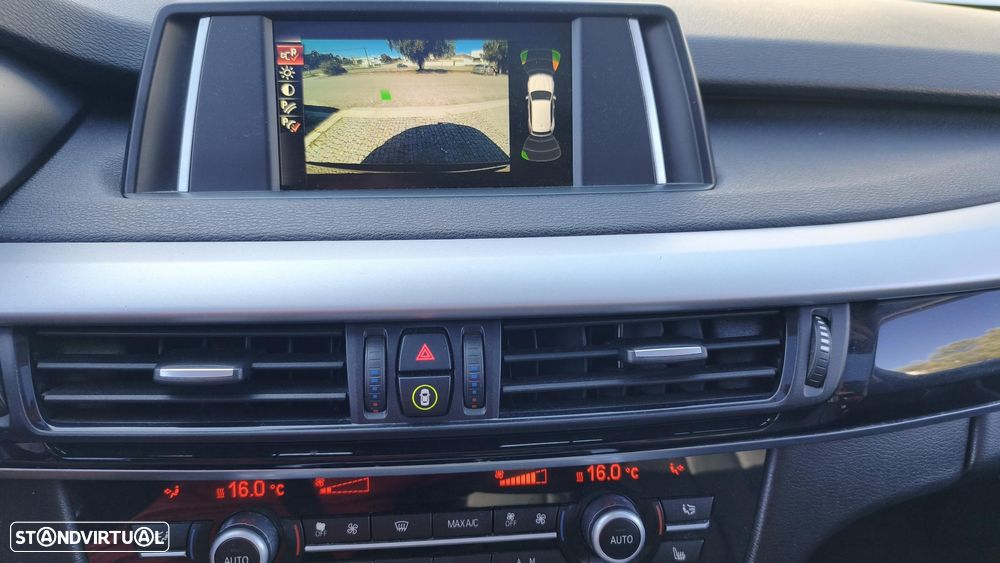 BMW X5 25 d sDrive Comfort 7L - 16