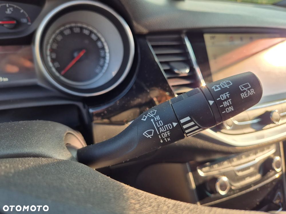 Opel Astra 1.6 D (CDTI) Start/Stop Dynamic - 22