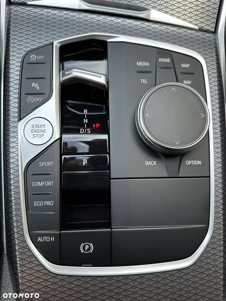 BMW Seria 3 320i xDrive M Sport sport - 15