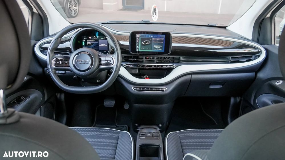 Fiat 500E Action - 10