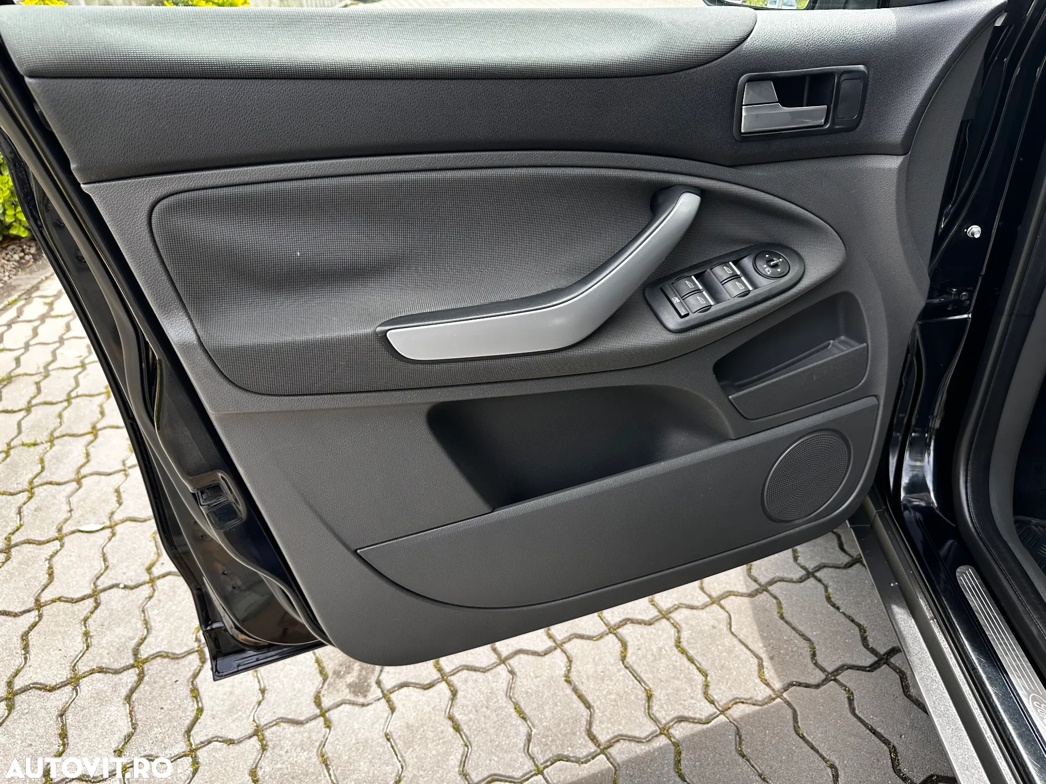 Ford Kuga 2.0 TDCi 2WD Trend - 28
