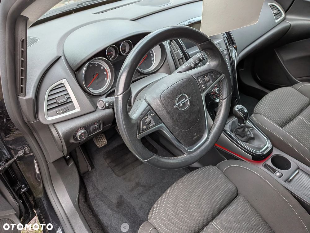 Opel Astra 1.4 Turbo Color Edition - 30