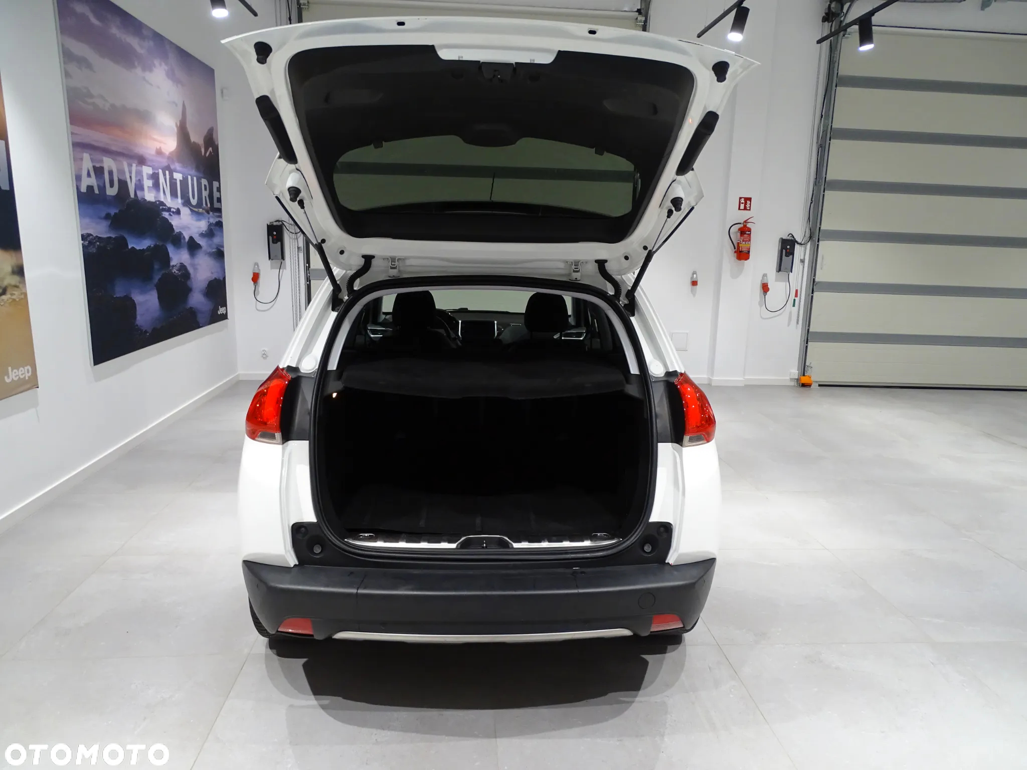 Peugeot 2008 1.6 e-HDi Allure S&S - 7