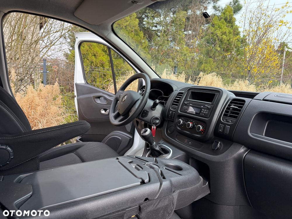 Renault trafić - 5