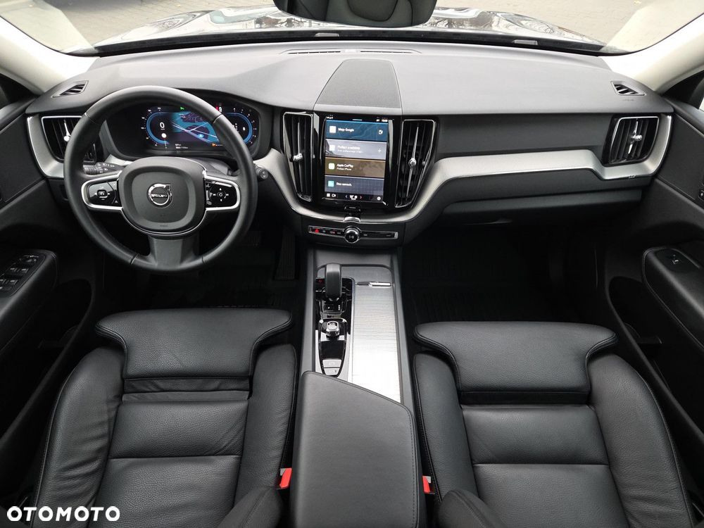 Volvo XC 60 B5 B AWD Plus Dark - 10