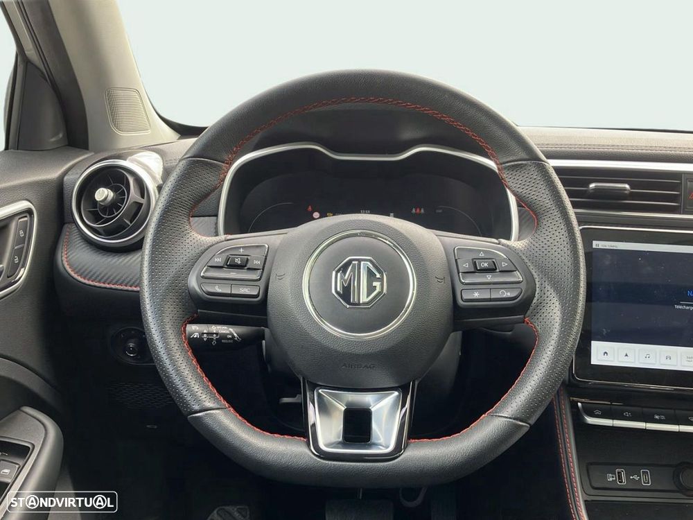 MG ZS EV 72.6 kWh Luxury OBC 11 kW - 10