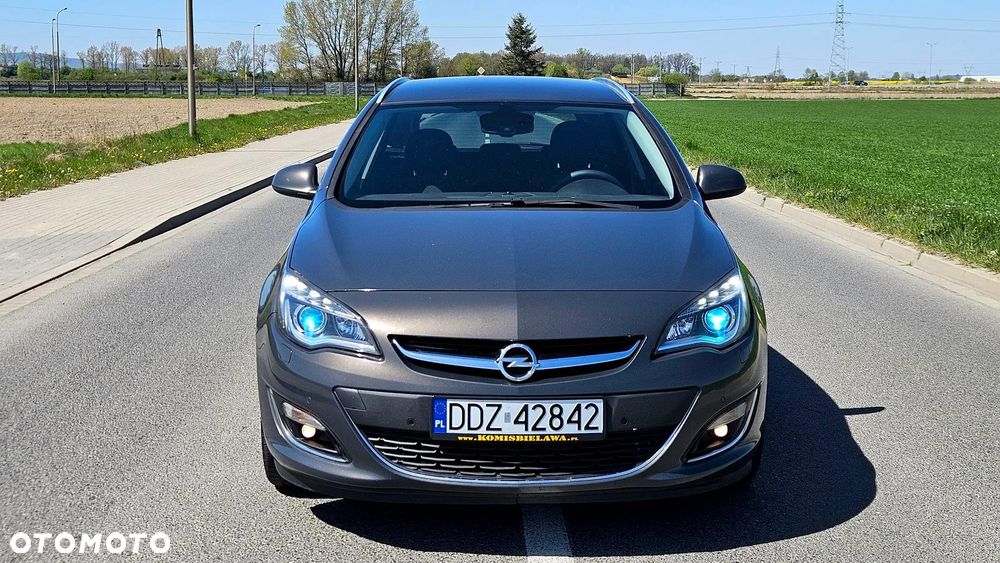 Opel Astra 2.0 CDTI Exklusiv - 21