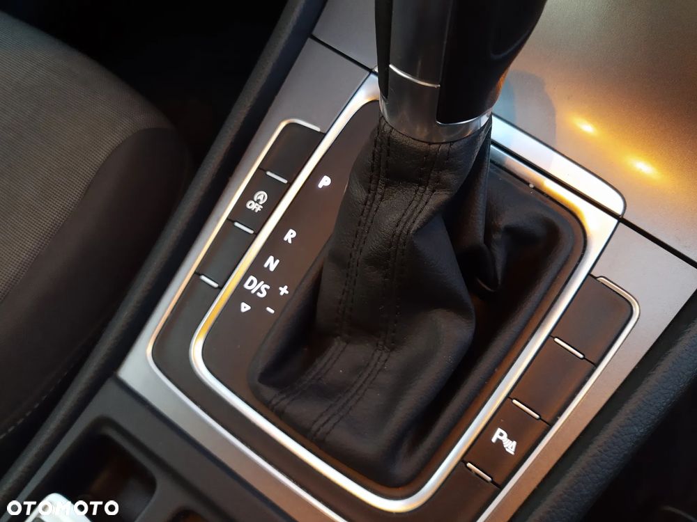 Volkswagen Golf 1.2 TSI BlueMotion Technology DSG Trendline - 10