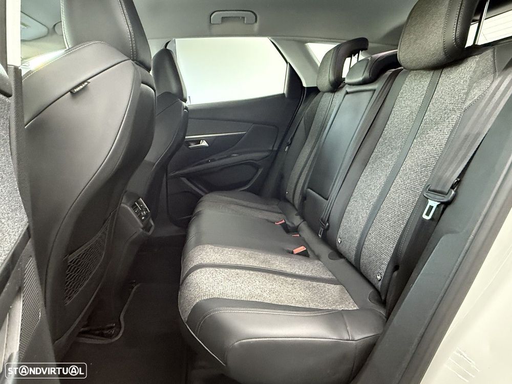 Peugeot 3008 1.2 PureTech Allure Pack EAT8 - 10