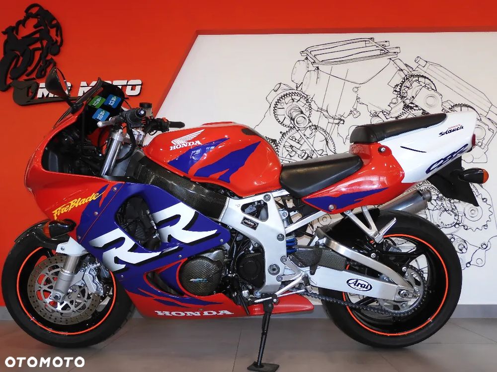Honda CBR - 32