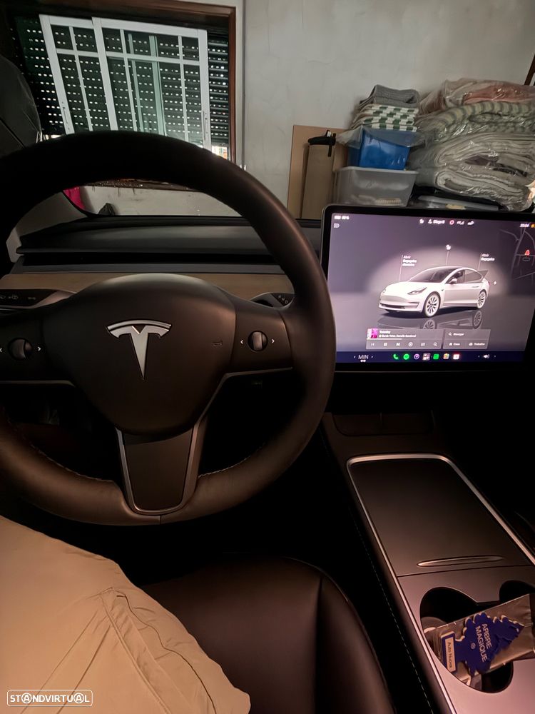 Tesla Model 3 Tração Traseira - 40