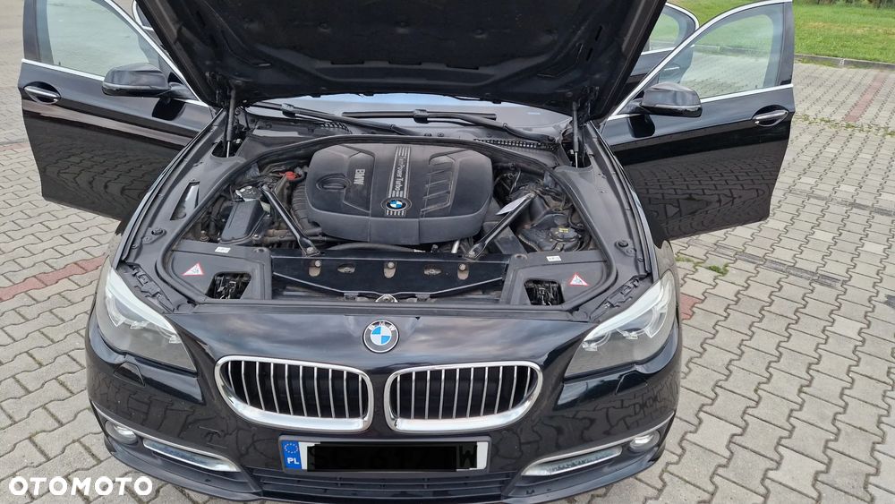 BMW Seria 5 525d Luxury Line - 7