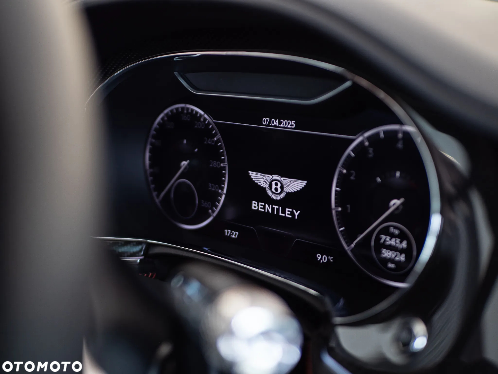 Bentley Continental GT New Convertible V8 Azure - 21