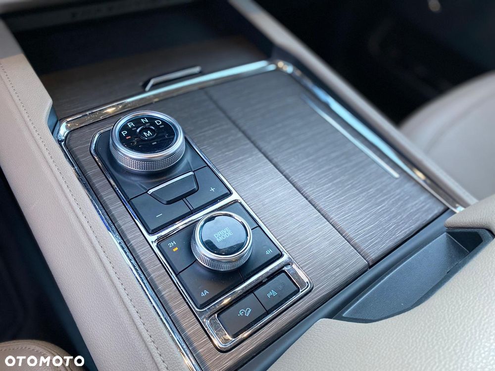 Ford Expedition - 16