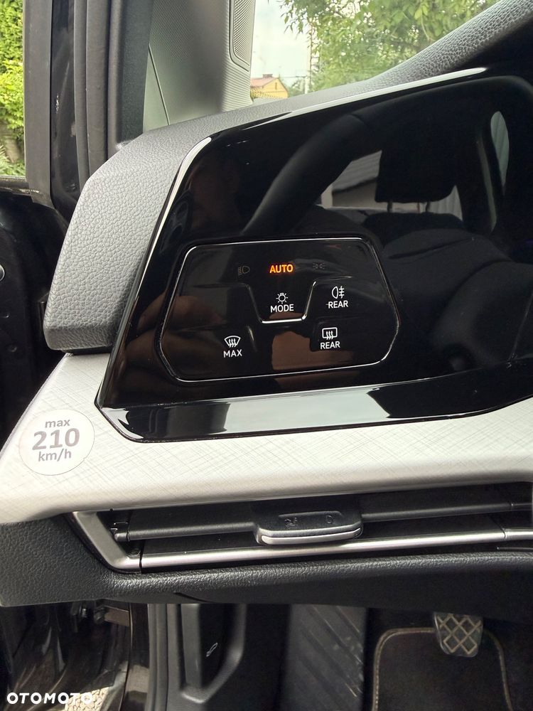 Volkswagen Golf 2.0 TDI - 10