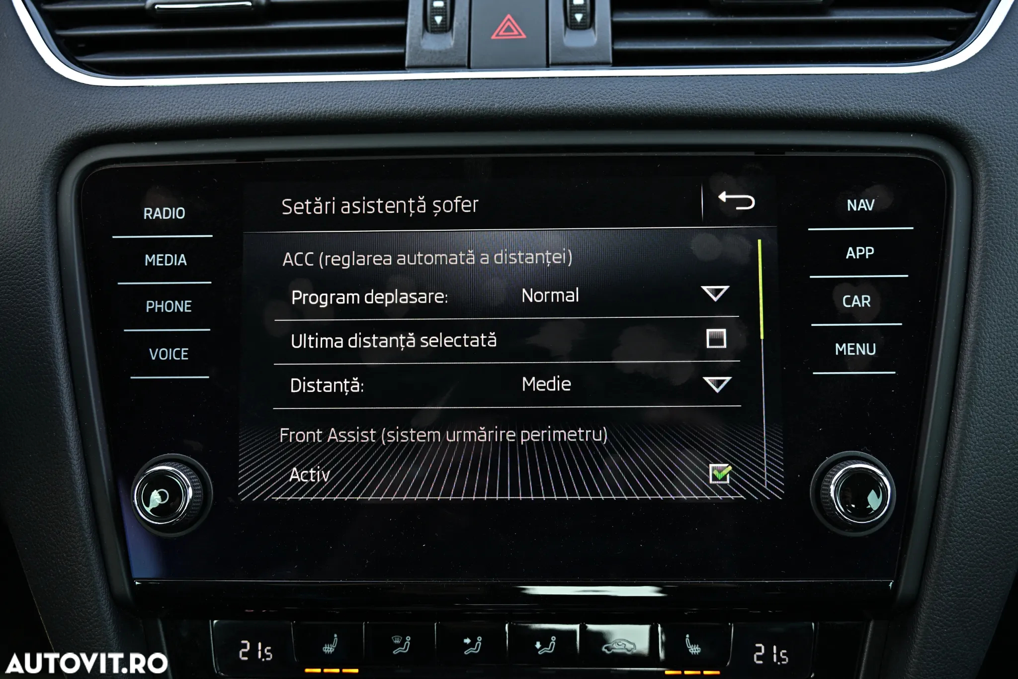 Skoda Octavia 2.0 TDI DSG Style - 34