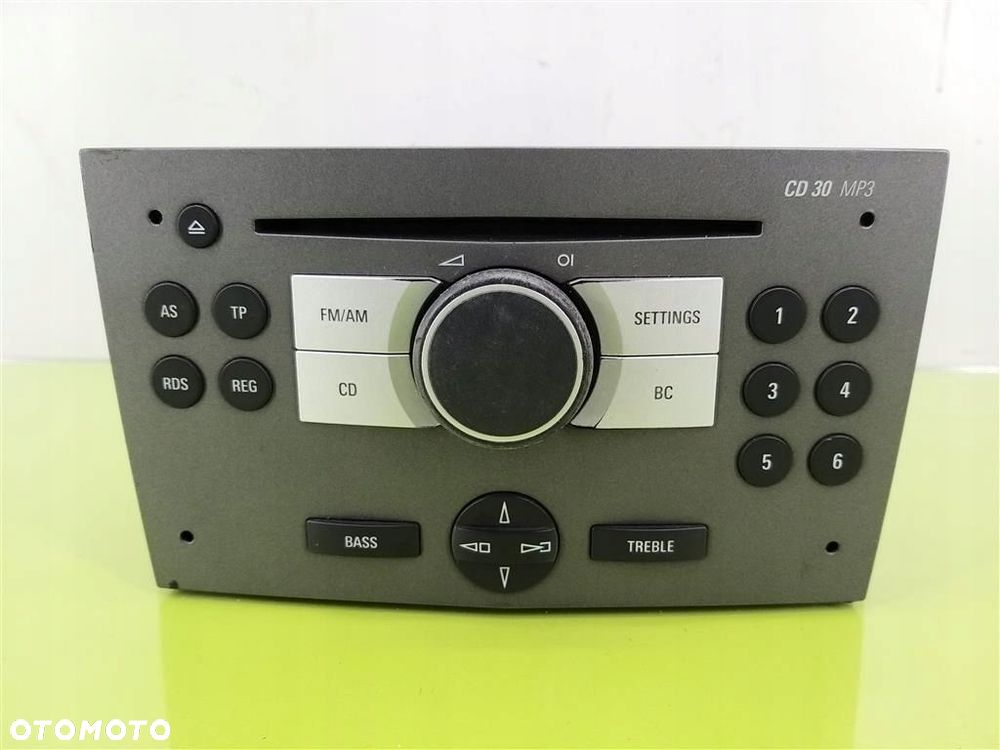 Radio+ wyświetlacz kpl Opel Astra III H 04-13 R 317099190 453116246 - 9