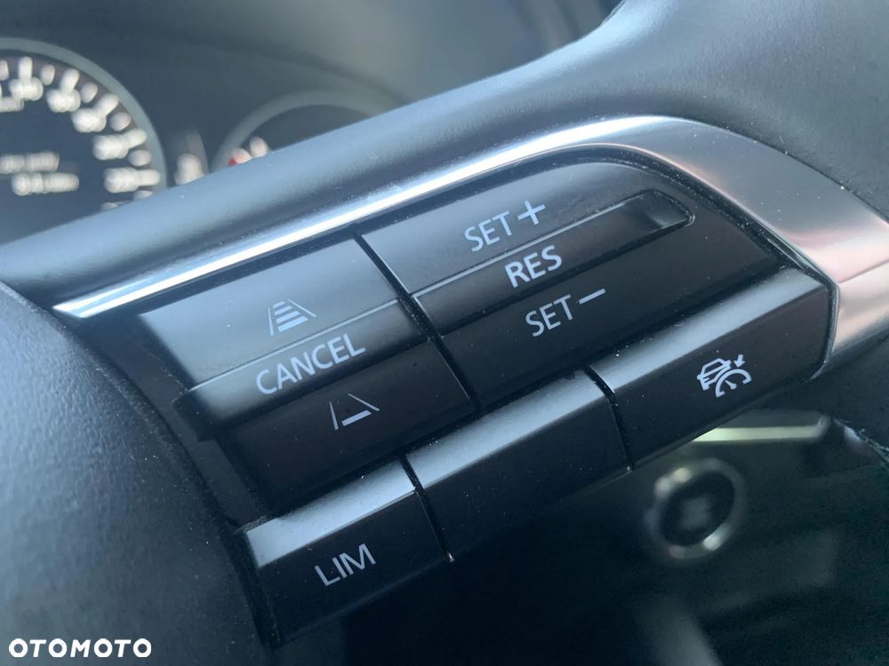 Mazda 3 ver-e--skyactiv--g-150-m-hybrid-drive-exclusive--line - 14