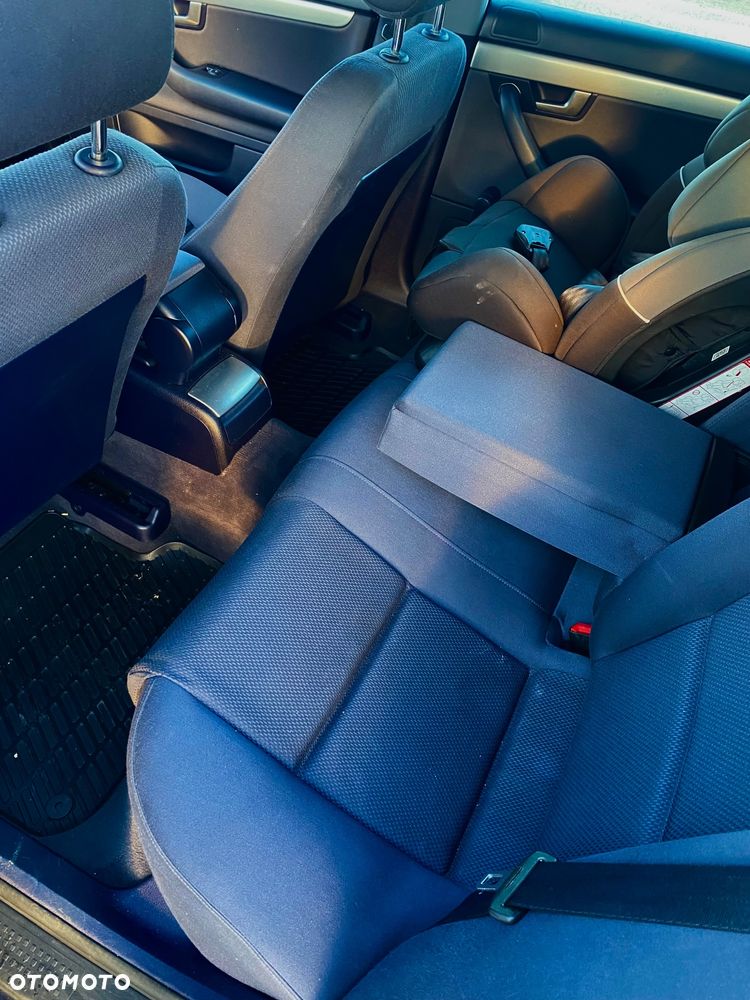 Audi A4 Limousine - 13