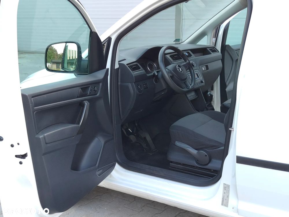 Volkswagen Caddy - 23