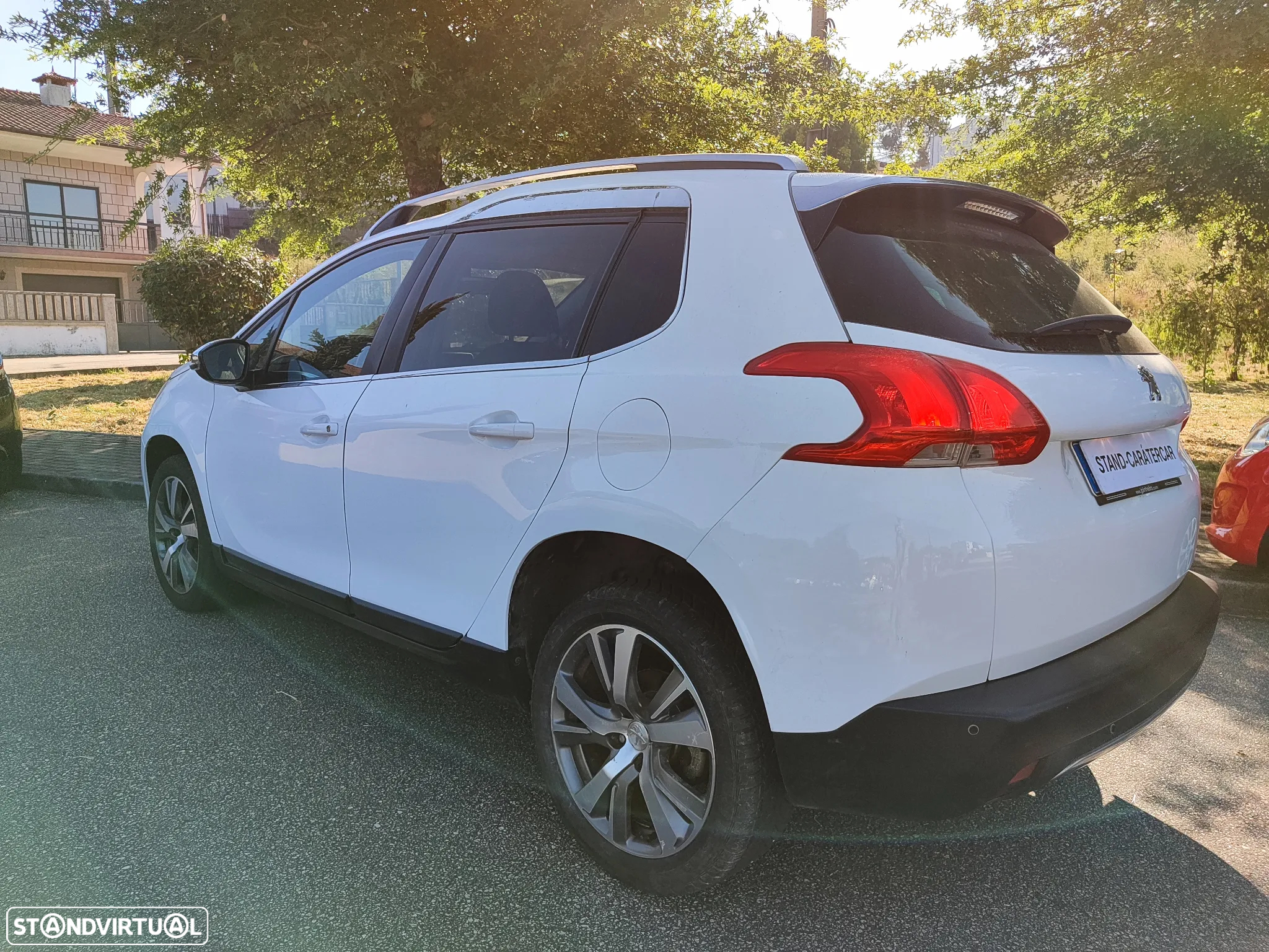 Peugeot 2008 1.6 BlueHDi Allure - 13