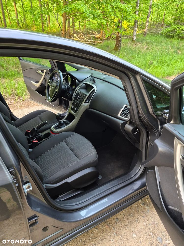 Opel Astra 1.4 Turbo - 8