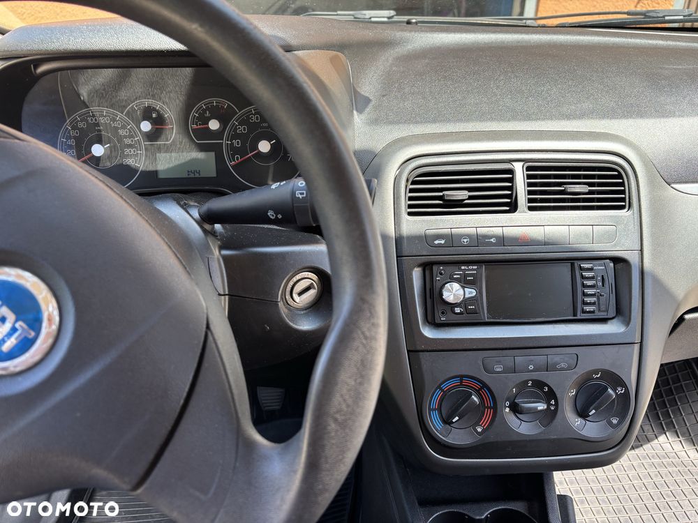 Fiat Grande Punto - 7