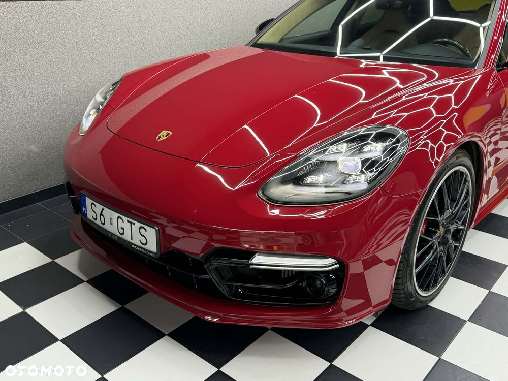 Porsche Panamera GTS GPF - 2